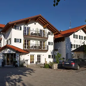 Gruener Baum Hotel